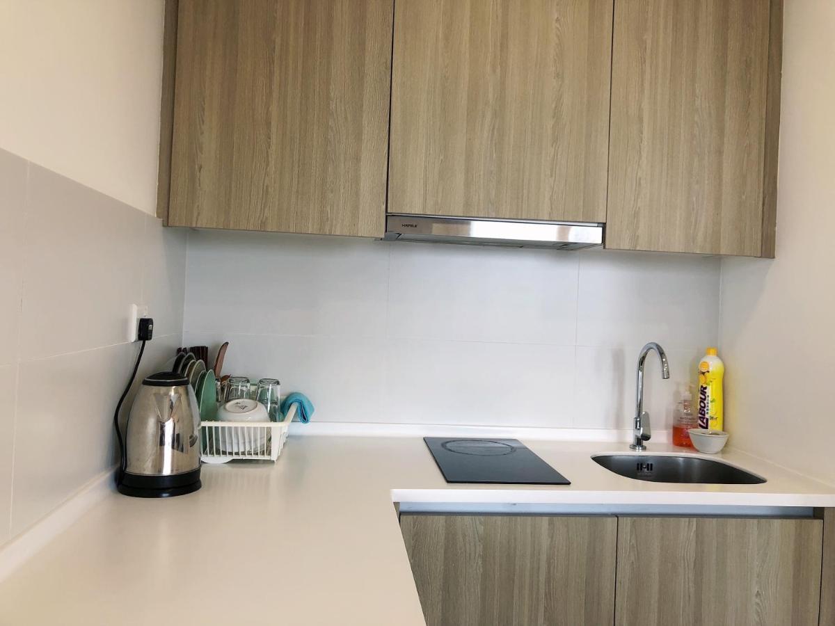 Tropicana 218 Macalister Netflix Seaview George Town Eksteriør billede