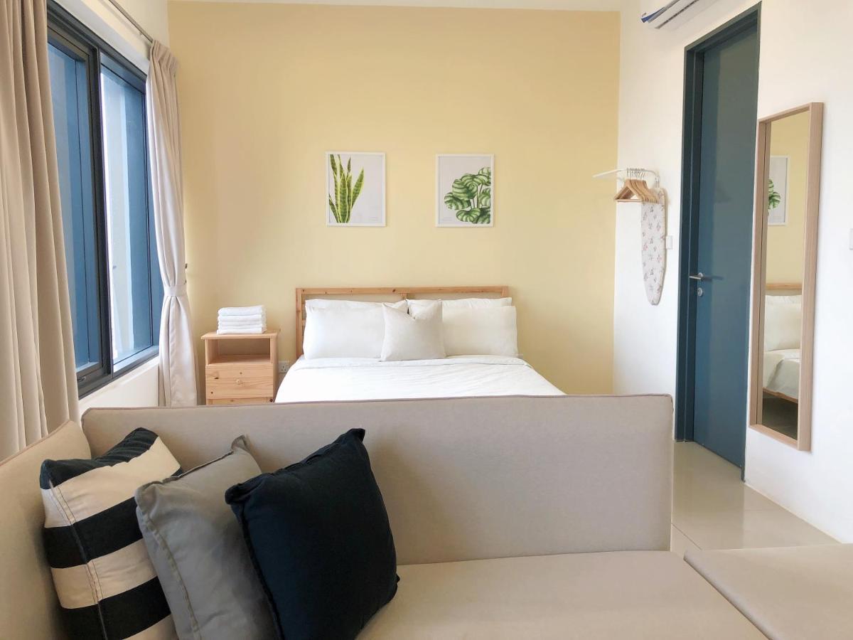 Tropicana 218 Macalister Netflix Seaview George Town Eksteriør billede