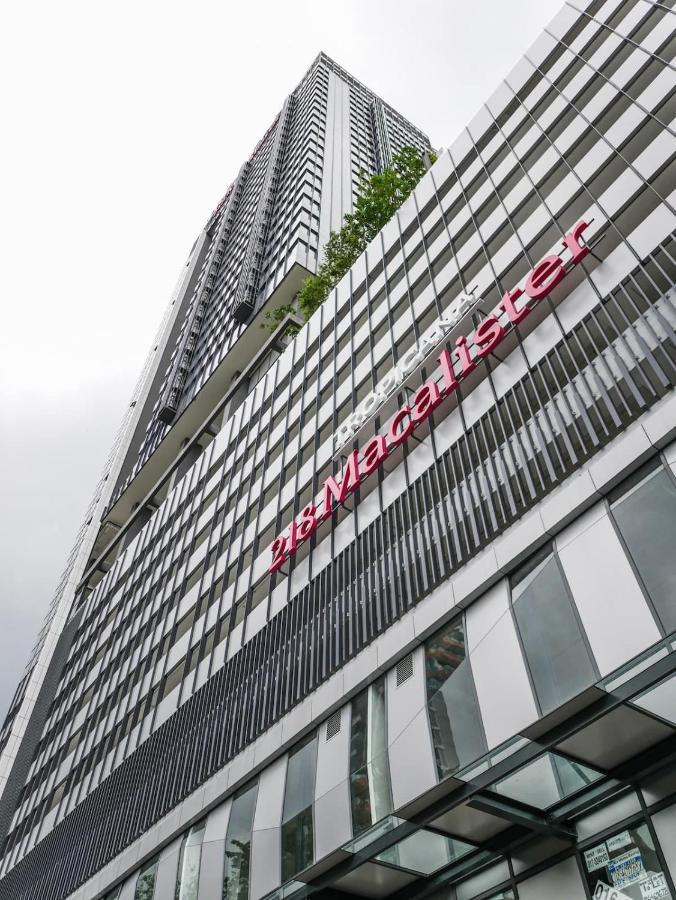 Tropicana 218 Macalister Netflix Seaview George Town Eksteriør billede