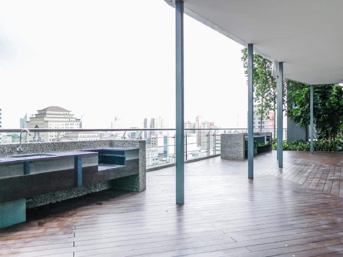 Tropicana 218 Macalister Netflix Seaview George Town Eksteriør billede